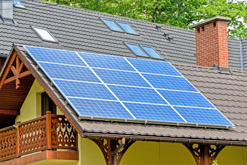 chauffagiste-ST SAUVEUR SUR TINEE-min_solar-panels-1477987